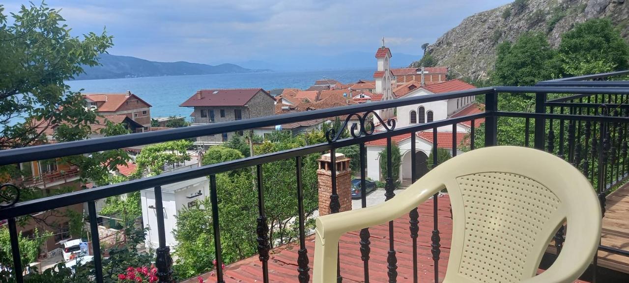 Roleo Guest House Lini Kültér fotó