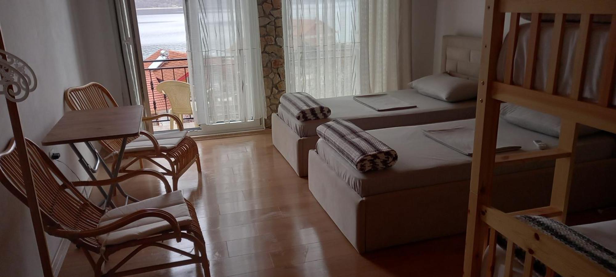 Roleo Guest House Lini Kültér fotó