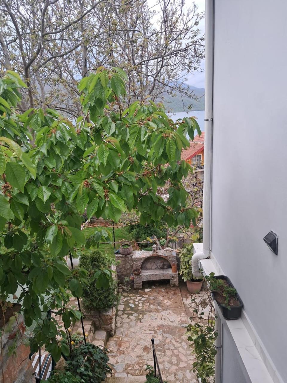 Roleo Guest House Lini Kültér fotó