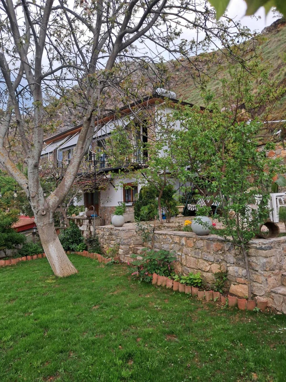 Roleo Guest House Lini Kültér fotó